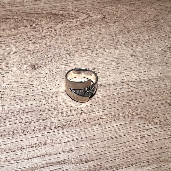 Sterling silver ring - Picture 3 of 4